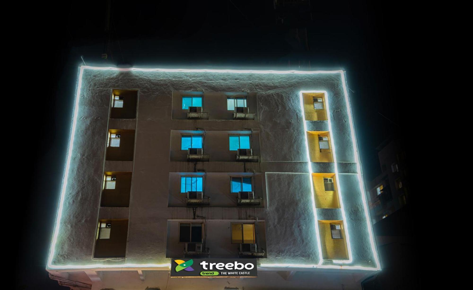 Treebo Trend The White Castle Hotel Pune Ngoại thất bức ảnh